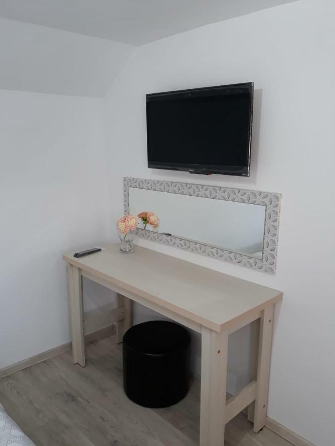 Appartement Casa Luisa à Călimăneşti Extérieur photo